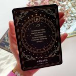 Vægten kort – Moni Sattler